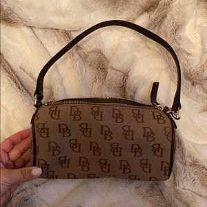 Dooney and bourke small clutch